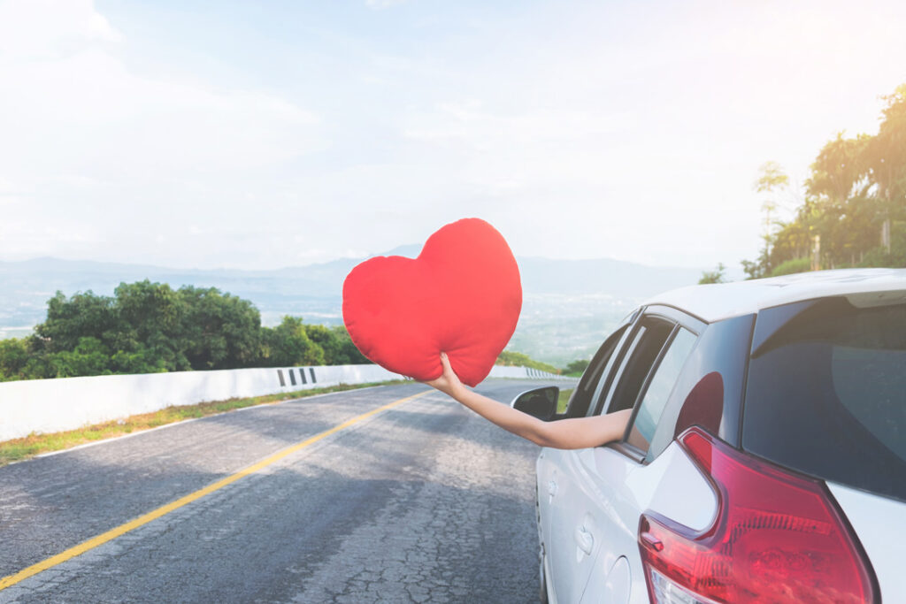 Amor por los coches: Celebra San Valentín con Autos Íñigo