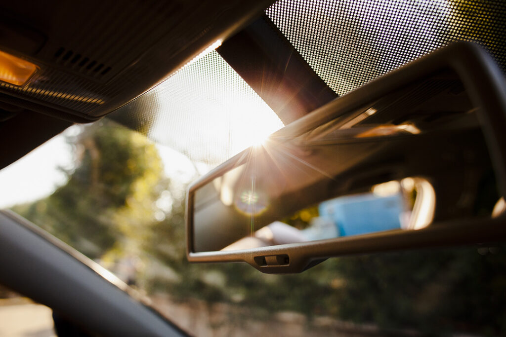 Conducir con altas temperaturas: Consejos de Autos Íñigo