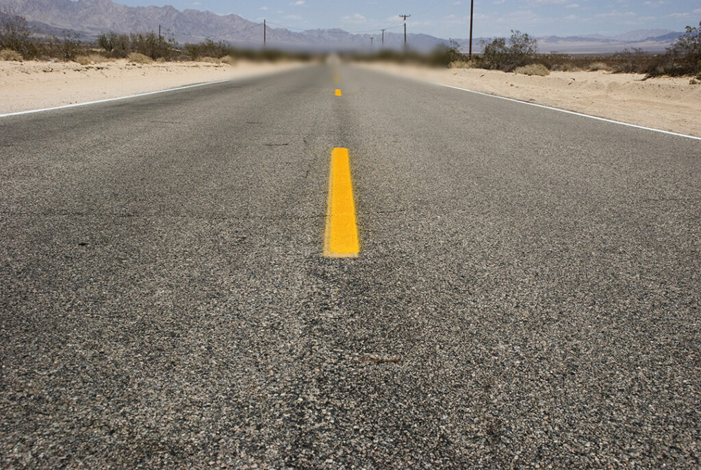 Espejismos al volante: Un fenómeno a tener en cuenta en la carretera